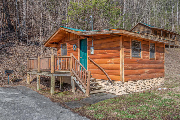 Cabin 6 (2Q) Photo 1