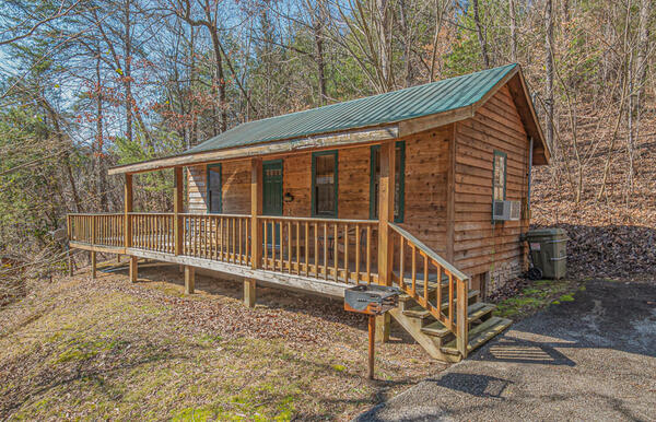 Cabin 7 (1K) Photo 1