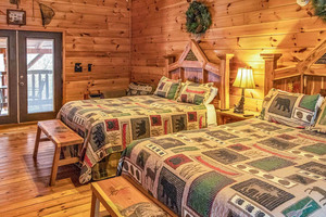 K - Deluxe Room - Riverfront Lodge (2Q) Photo 1
