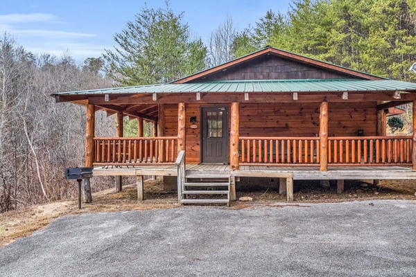 Cabin 9 (1F 1Q) Photo 5