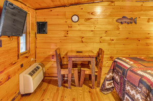 Rafter Tiny Cabin 19